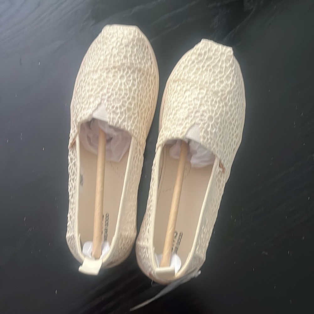 Toms Cream Lace Slip-On Kids Shoes